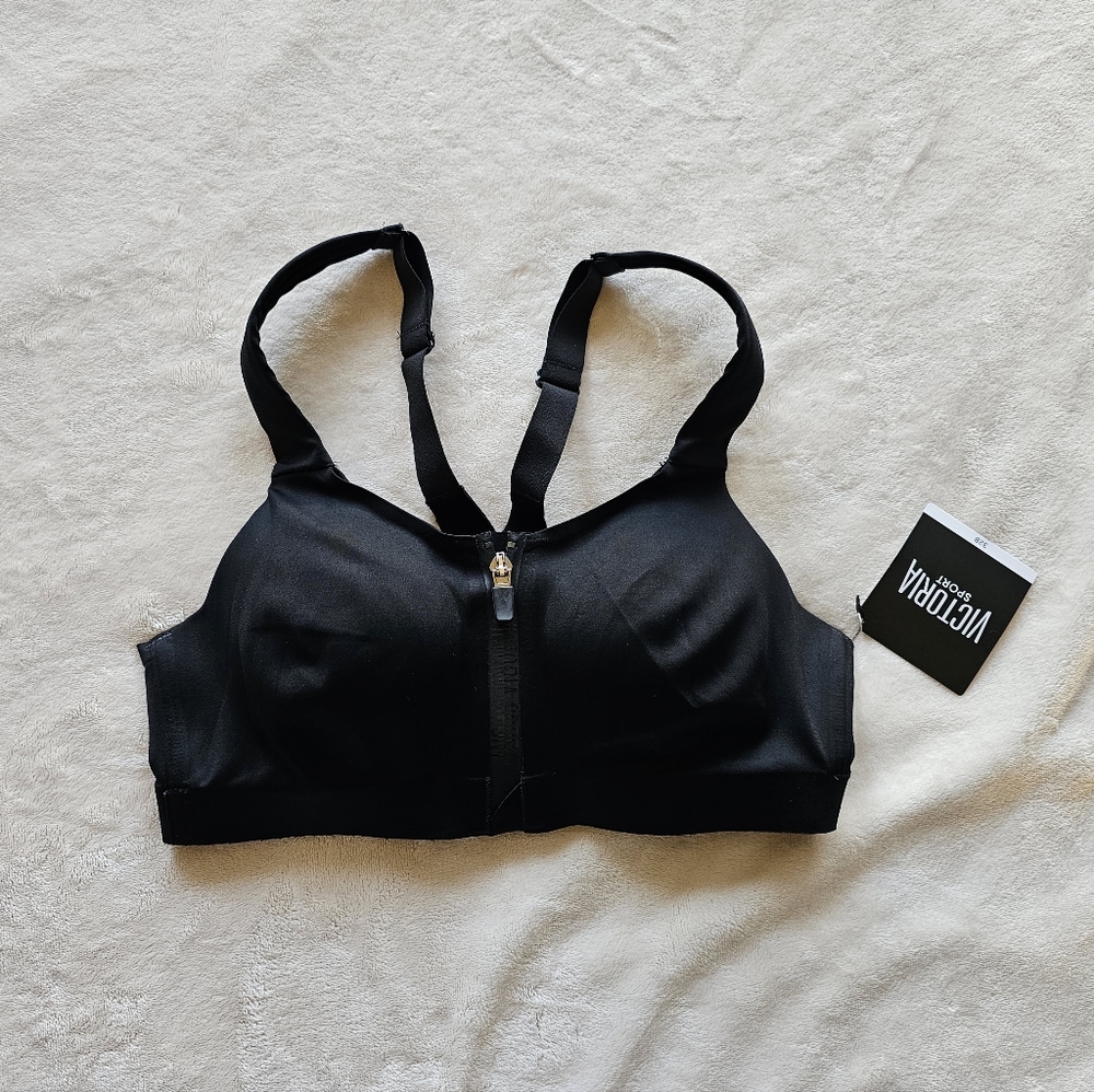 NWT VS Sports bra